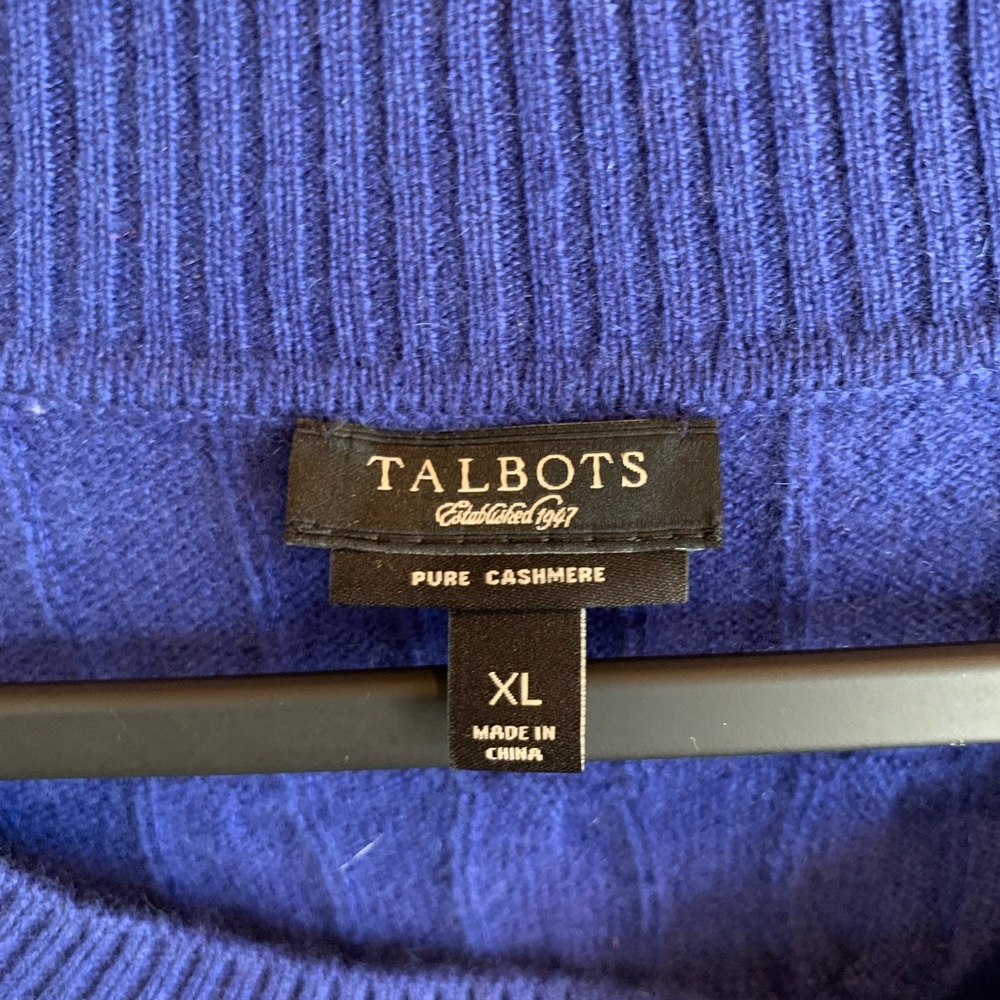 Talbots Royal Blue Cable Knit 100% CASHMERE Sweater! - Picture 3 of 5